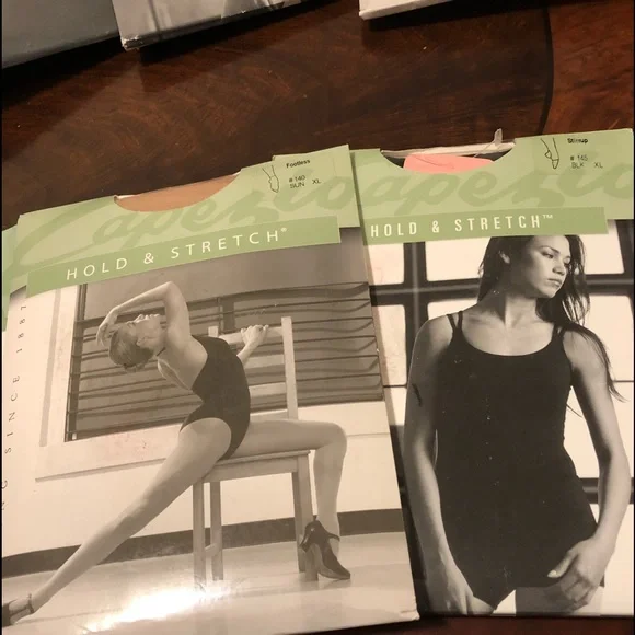 Capezio The Hold & Stretch White Tights, size XL - Picture 3 of 10